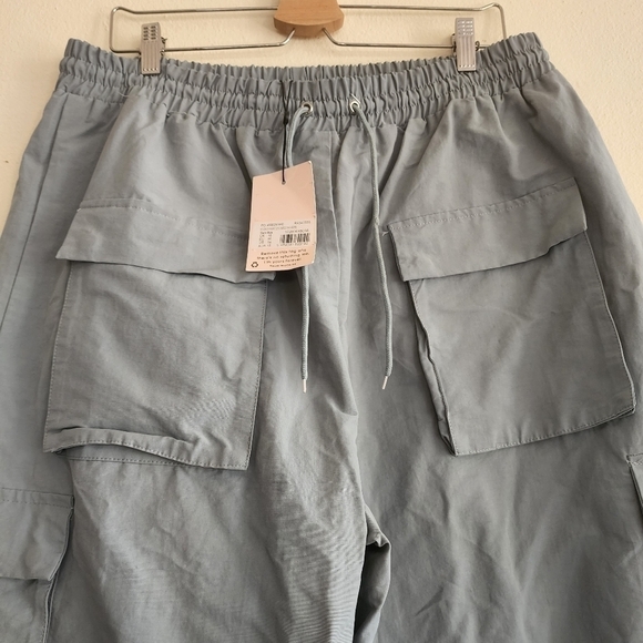 NWT Missguided Slate Nylon Straight Leg Cargo Trousers Size 14 - Picture 4 of 13